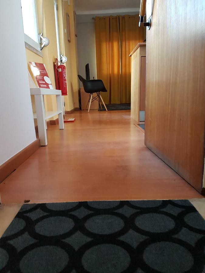 Comfort City Hub - Metro Lisbon Амадора Экстерьер фото
