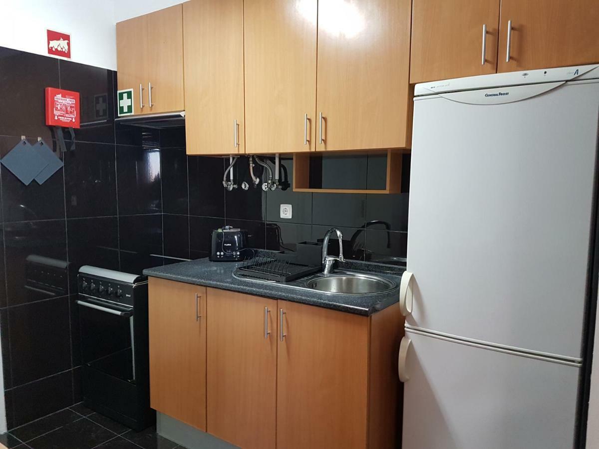Comfort City Hub - Metro Lisbon Амадора Экстерьер фото